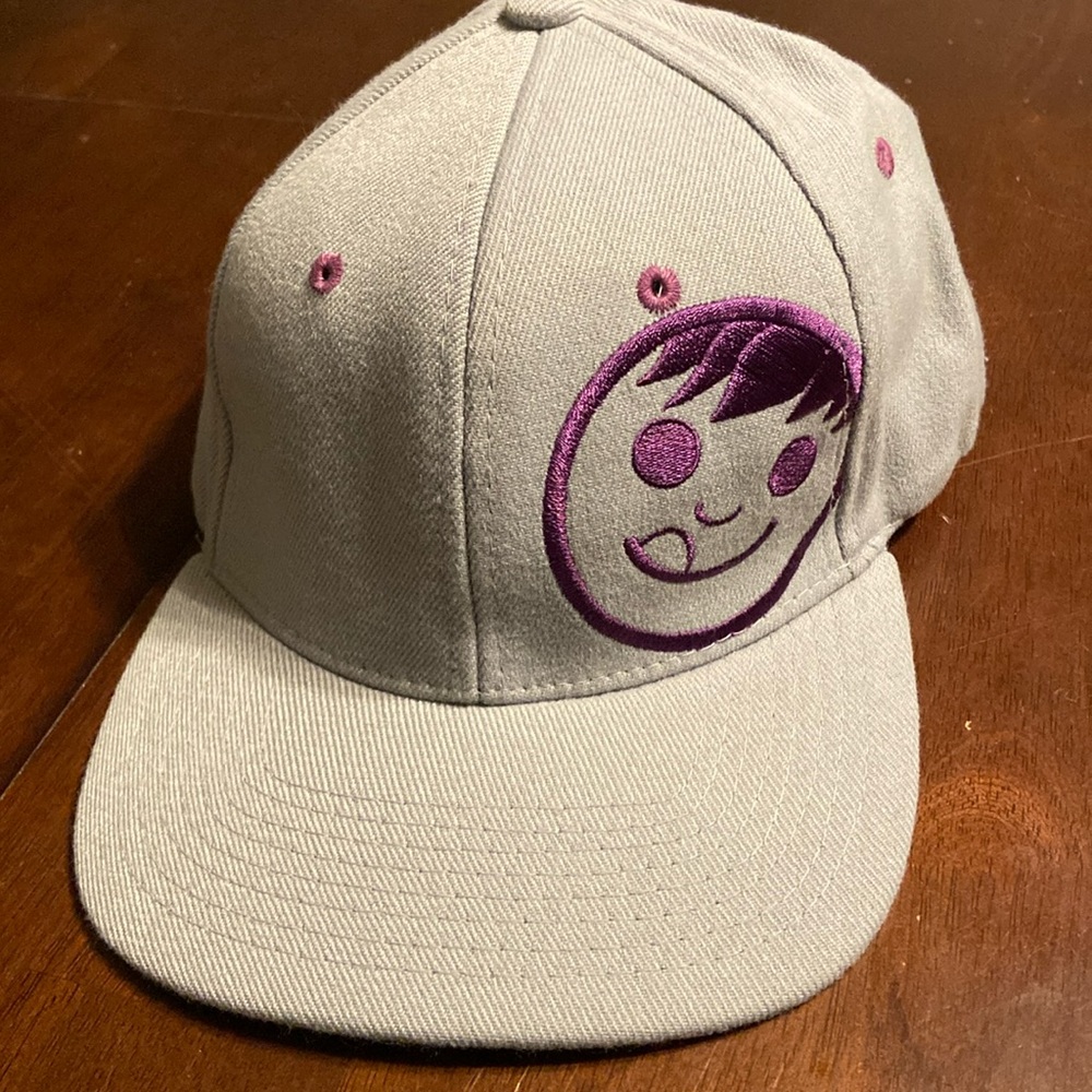 NWOT NEFF smiley face baseball cap